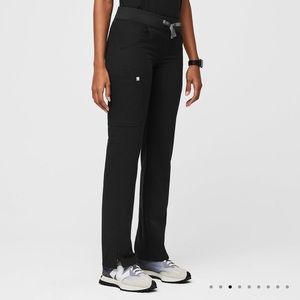 SOLD - FIGS Kade Cargo Scrub Pants